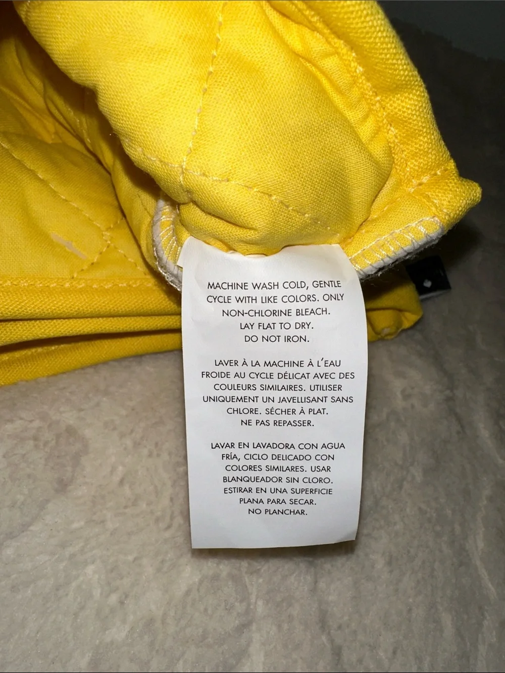 kate spade White Yellow Gold Green Lemon Print Mini Oven Mitts set of 2
